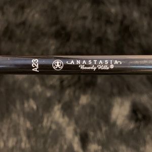 Anastasia Beverly Hills Makeup - Anastasia Beverly Hills A23 Brush Anastasia Beverly Hills Makeup - Anastasia Beverly Hills A23 Brush